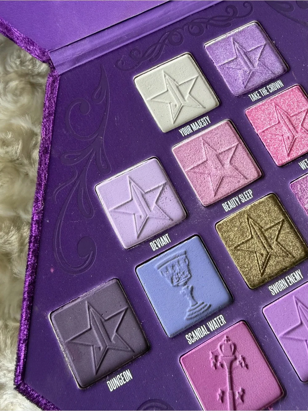 New Jeffree Star Blood Lust Eyeshadow Palette